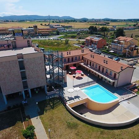Hotel Grecale - Вентурина Терме Екстериор снимка
