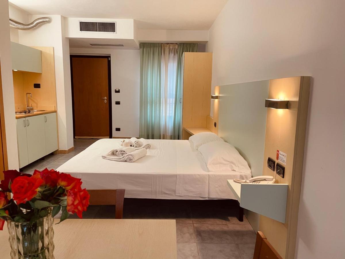 Hotel Grecale - Вентурина Терме Екстериор снимка