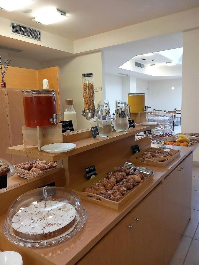Hotel Grecale - Вентурина Терме Екстериор снимка