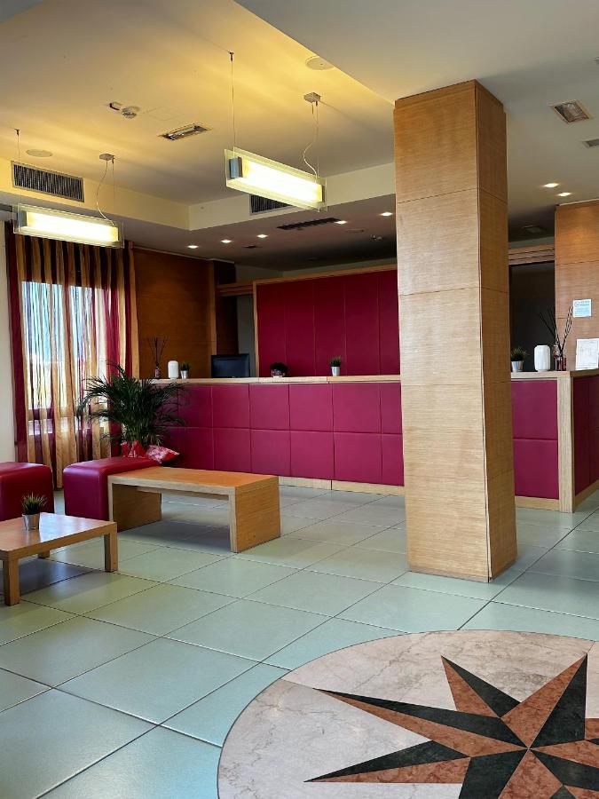 Hotel Grecale - Вентурина Терме Екстериор снимка