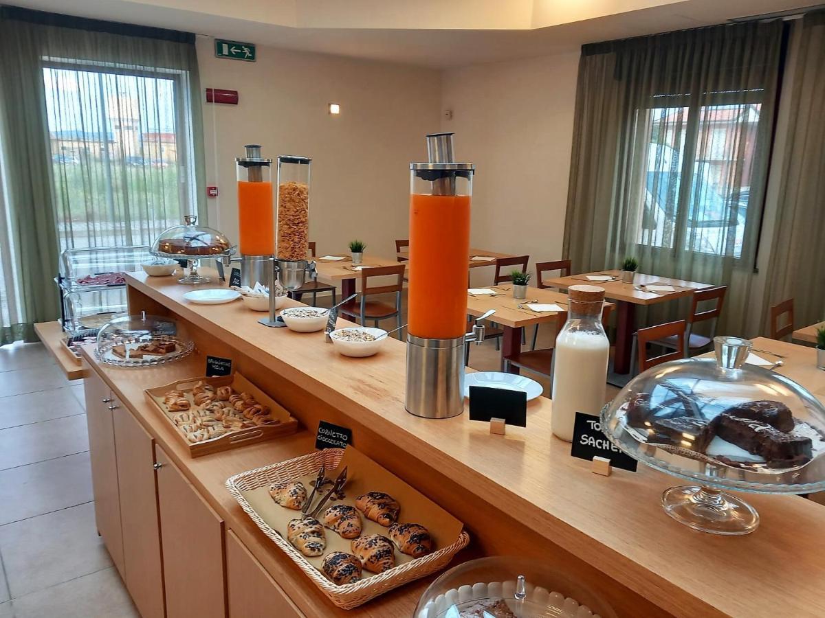 Hotel Grecale - Вентурина Терме Екстериор снимка